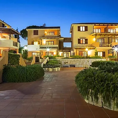 Hotel Bougainvillae 3*