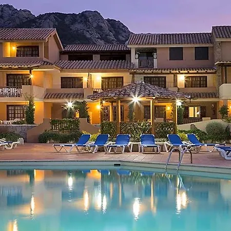 Bougainvillae Hotel 3*